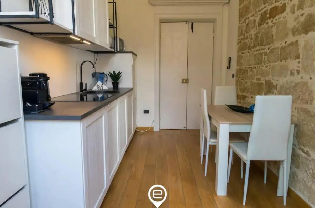 Suite Life Enjoy A Breathtaking View Of Alghero Italy